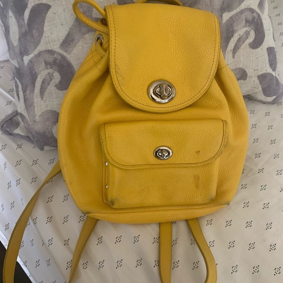 Yellow coach backpack, - Picture 1 of 4